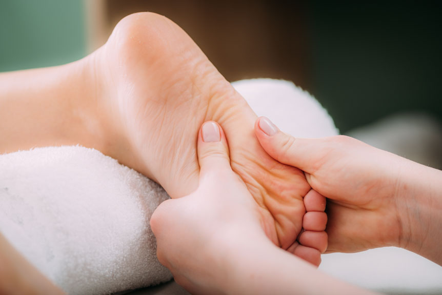 foot massage therapy for relaxation and health